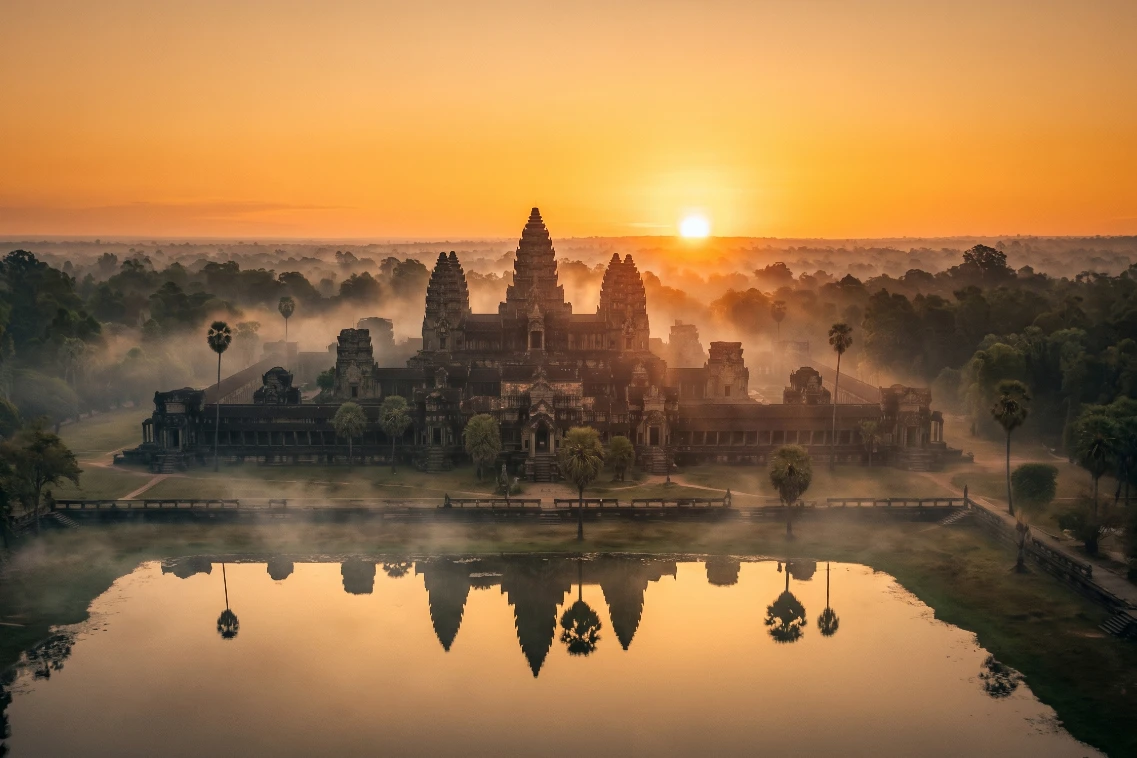 L'Aube des Dieux — lever de soleil à Angkor Wat